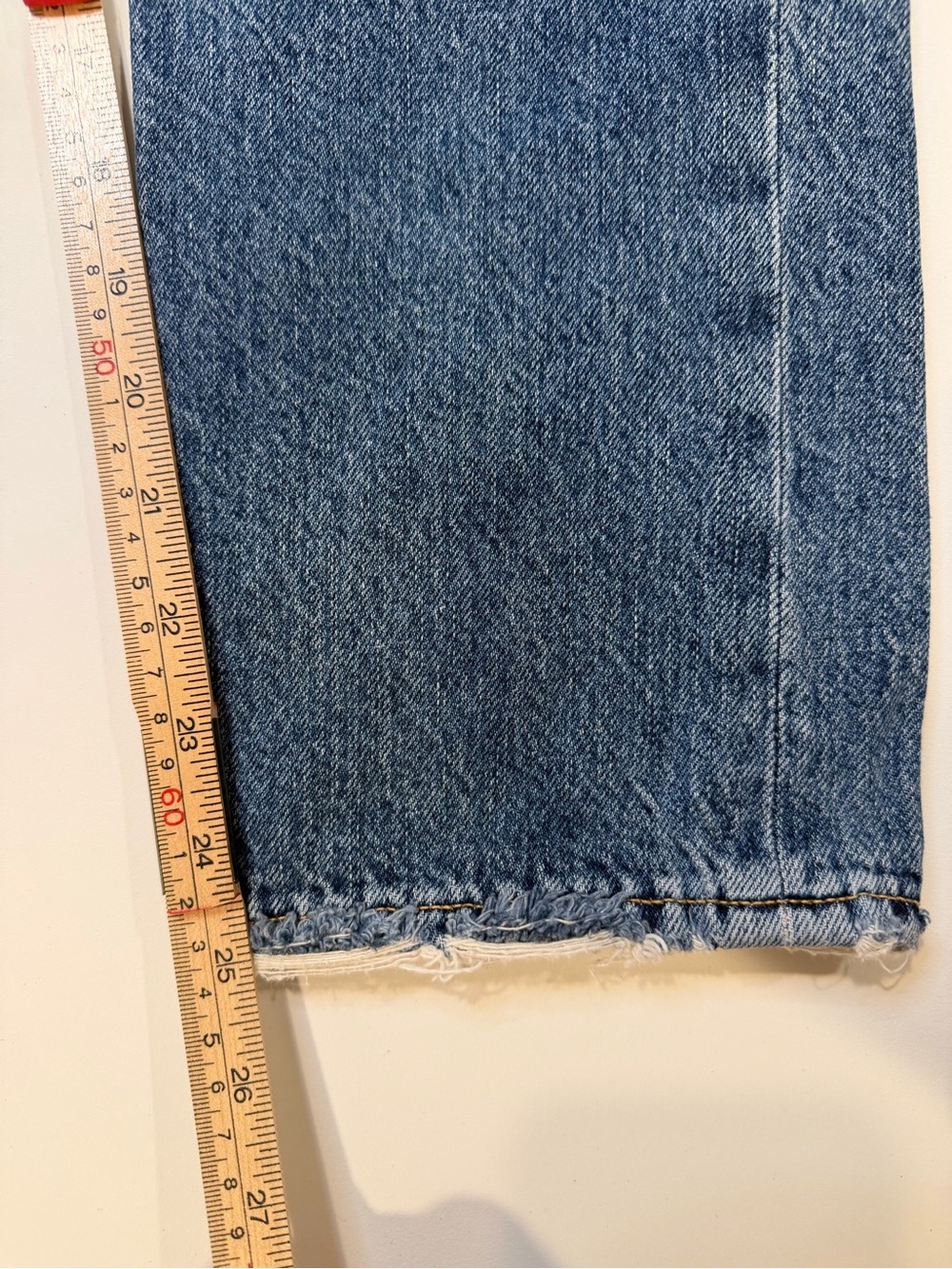 Agolde Riley High-Rise Straight Crop Jeans in Frequency Size 25 - Picture 9 of 10